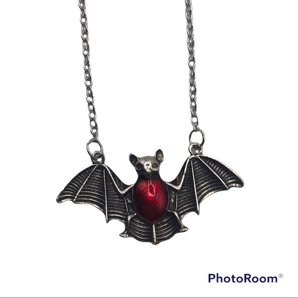 Bat with red accent necklace gothic goth - Picture 3 of 3